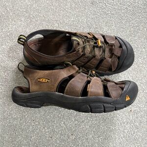 Keen Men's Newport Leather Sandal size 11
